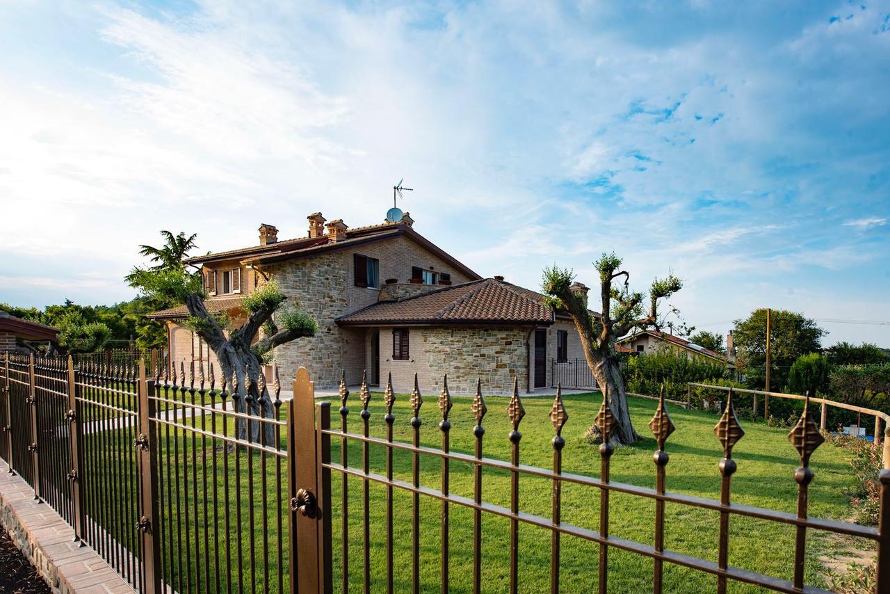 B&B Madonna Carradori Country Offagna Εξωτερικό φωτογραφία